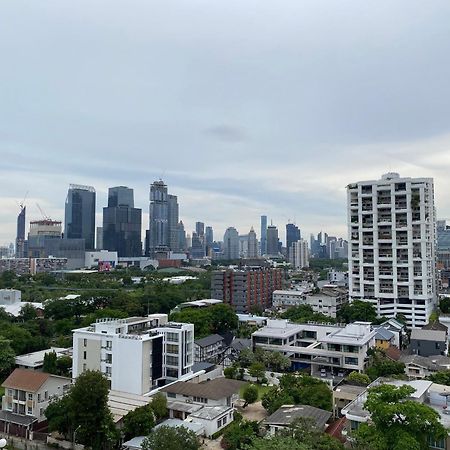 Ferienwohnung Nantiruj Tower - นันทิรุจ ทาวเวอร์ เซอร์วิสอพาร์ทเม้นท์ สุขุมวิท ซอย 8 Bangkok Exterior foto