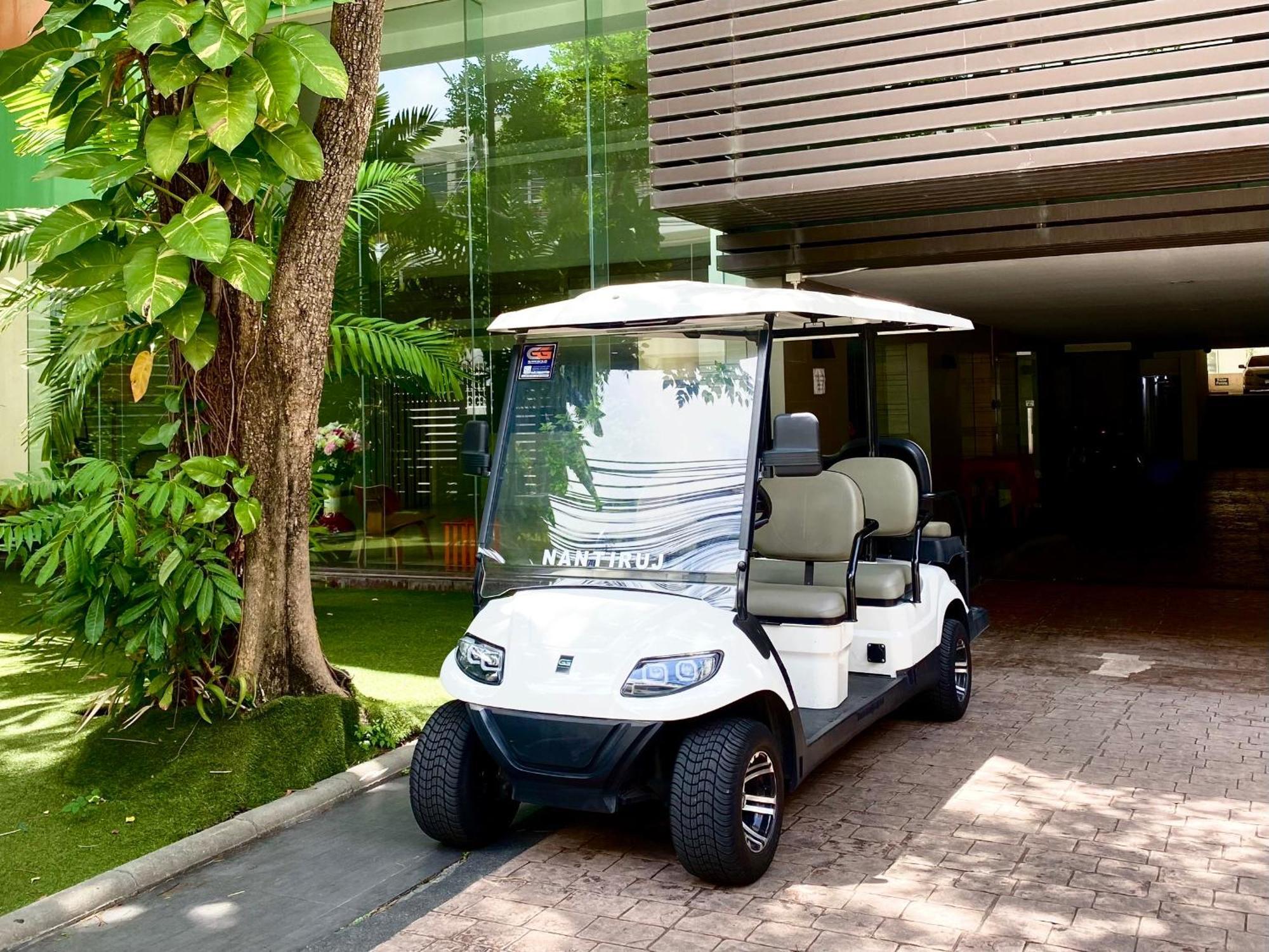 Ferienwohnung Nantiruj Tower - นันทิรุจ ทาวเวอร์ เซอร์วิสอพาร์ทเม้นท์ สุขุมวิท ซอย 8 Bangkok Exterior foto